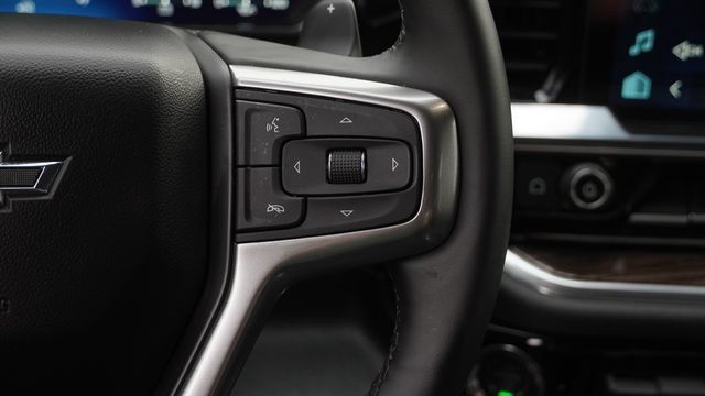 Used 2026 Chevrolet Silverado 1500 LT Trail Boss w/ LPO, Dark Essentials Package AWD/4WD image 28