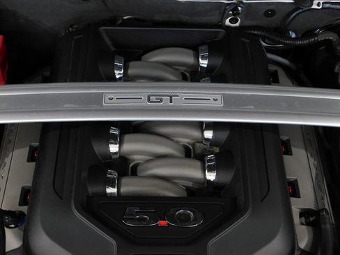 Used 2013 Ford Mustang GT Premium image 28