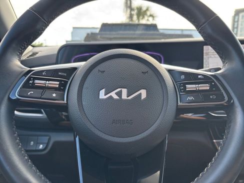 Used 2025 Kia Seltos S image 30