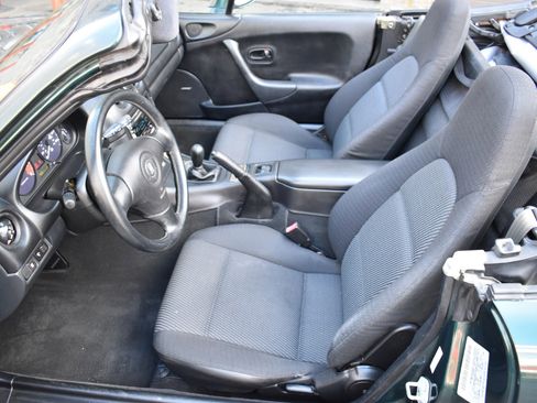 Used 1999 MAZDA MX-5 Miata image 28