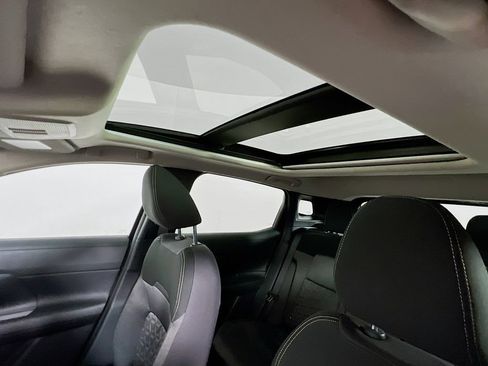 New 2026 Nissan Kicks SV image 19