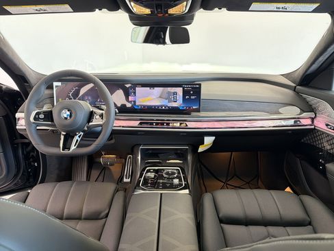 New 2026 BMW 760i xDrive AWD/4WD image 17