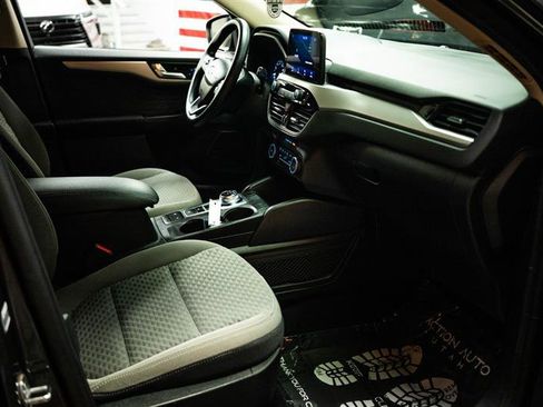 Used 2020 Ford Escape SE FWD image 13
