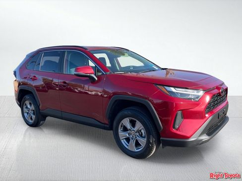 Certified 2025 Toyota RAV4 XLE AWD/4WD image 9
