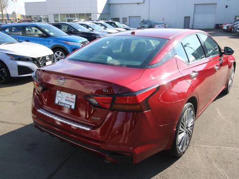 Used 2023 Nissan Altima 2.5 SL AWD/4WD image 3