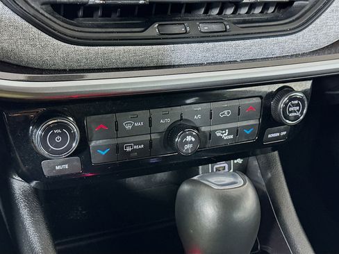 Used 2022 Jeep Compass Latitude w/ Convenience Group image 22