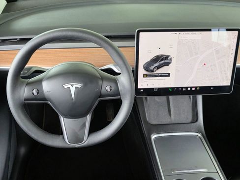 Used 2023 Tesla Model Y Long Range AWD/4WD image 15