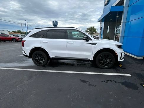 Used 2023 Kia Sorento SX AWD/4WD image 4