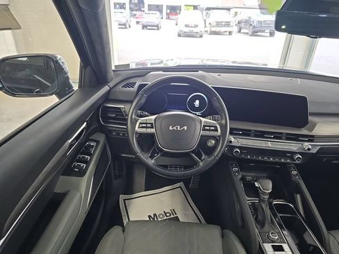 Certified 2023 Kia Telluride SX Prestige X-Line AWD/4WD image 12