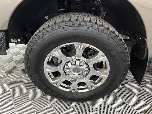 Used 2021 Ford F250 Lariat w/ Lariat Ultimate Package AWD/4WD image 13