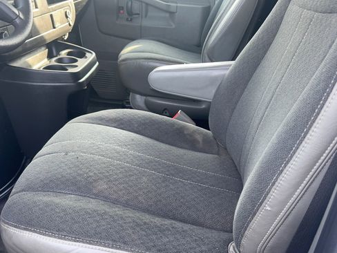 Used 2019 Chevrolet Express 2500 Van 3D w/ Driver Convenience Package image 8