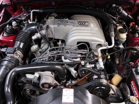 Used 1993 Ford Mustang LX RWD image 3