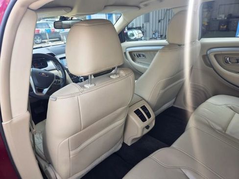 Used 2018 Ford Taurus SEL w/ Equipment Group 201A image 19