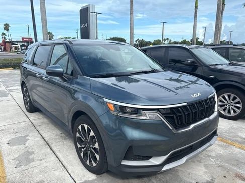 Certified 2024 Kia Carnival EX FWD image 2