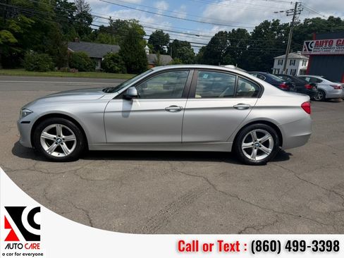 Used 2013 BMW 328i xDrive Sedan AWD/4WD image 4