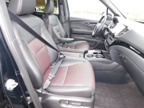 Used 2023 Honda Ridgeline Black Edition image 22