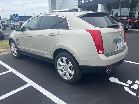 Used 2014 Cadillac SRX Performance w/ Driver Awareness Package AWD/4WD image 2