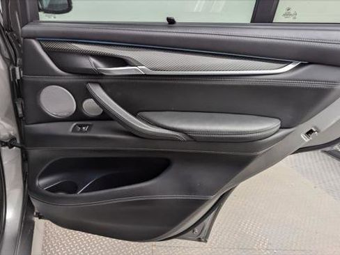 Used 2018 BMW X5 M w/ Executive Package image 19