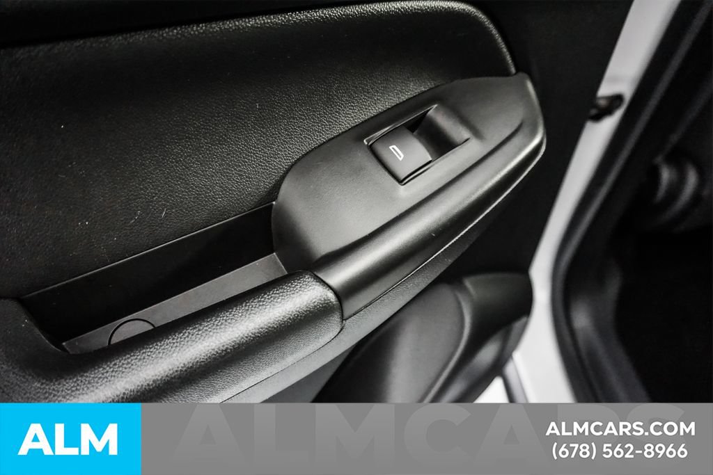 Used 2025 Chevrolet TrailBlazer LT FWD image 49