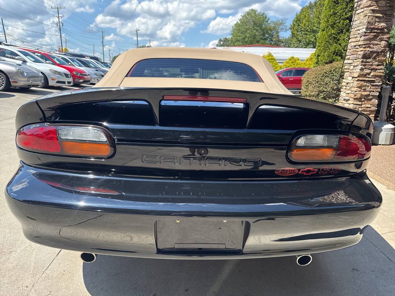 Used 2002 Chevrolet Camaro Z28 w/ SS Performance/Appearance Pkg RWD image 5