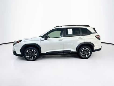 Used 2025 Subaru Forester Limited AWD/4WD image 4