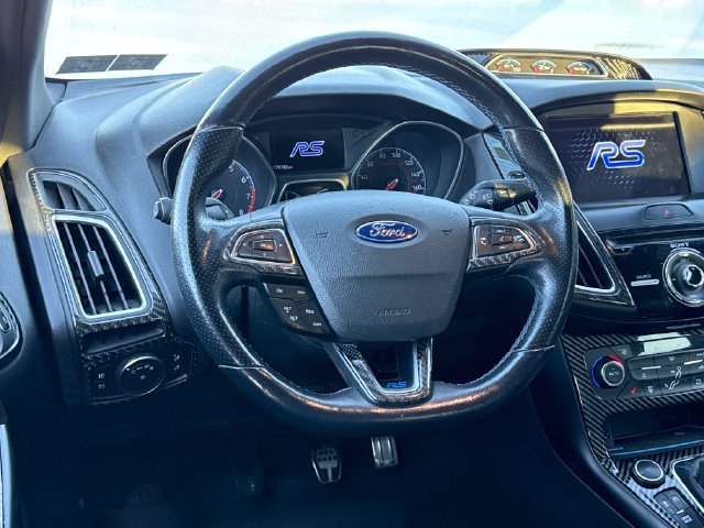 Used 2017 Ford Focus RS AWD/4WD image 16