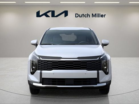 Used 2026 Kia Sportage LX FWD image 9