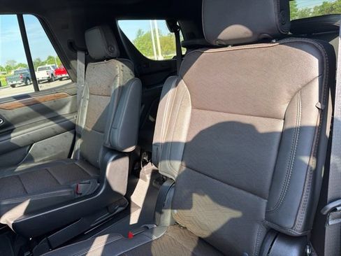 Used 2024 Chevrolet Tahoe High Country AWD/4WD image 23