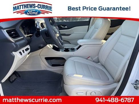 Used 2023 GMC Acadia Denali w/ Denali Ultimate Package image 7
