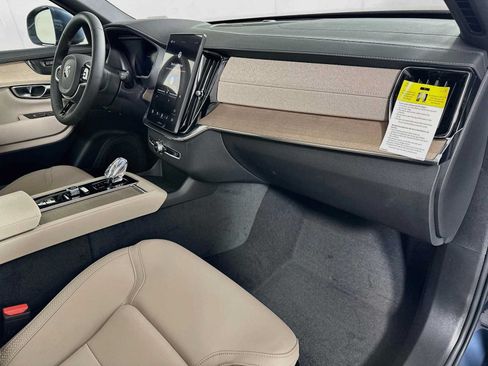 Used 2026 Volvo XC90 T8 Plus w/ Protection Package Premier AWD/4WD image 28