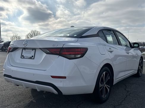 Used 2023 Nissan Sentra SV image 8
