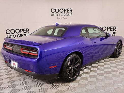 Used 2021 Dodge Challenger R/T w/ Plus Package image 17