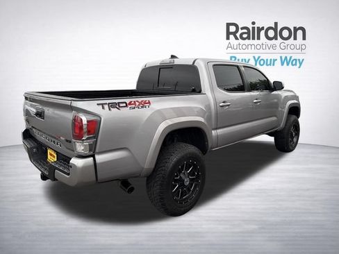 Used 2020 Toyota Tacoma TRD Sport w/ Technology Package AWD/4WD image 7