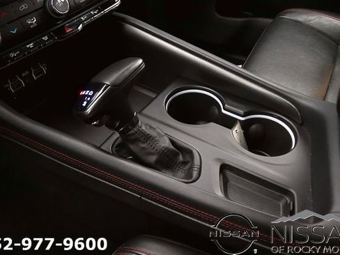 Used 2024 Dodge Durango GT image 23