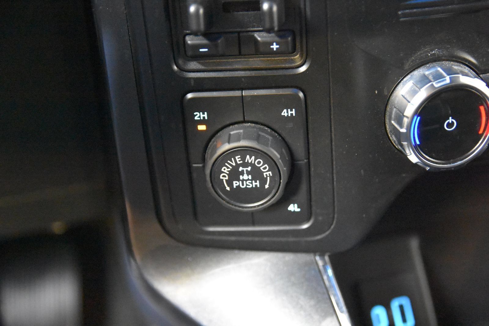 Used 2022 Ford F150 XLT w/ Equipment Group 302A High AWD/4WD image 26