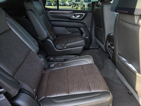 Used 2021 Chevrolet Tahoe High Country w/ Premium Package AWD/4WD image 31