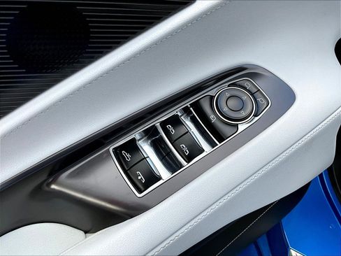 Used 2025 Chevrolet Corvette Stingray Preferred Conv w/ Stealth Interior Trim Package RWD image 30