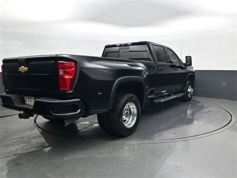 Used 2022 Chevrolet Silverado 3500 High Country image 5