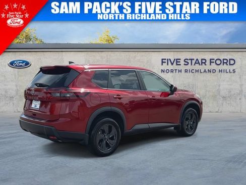 Used 2026 Nissan Rogue SV FWD image 9