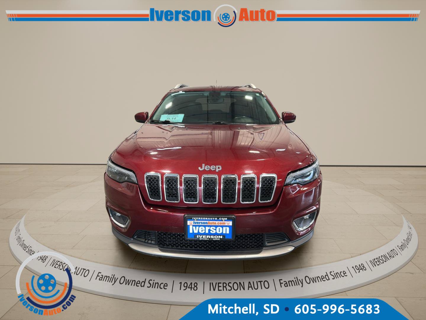 Used 2019 Jeep Cherokee Limited AWD/4WD image 2