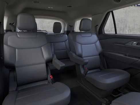 New 2026 Ford Explorer Active RWD image 11
