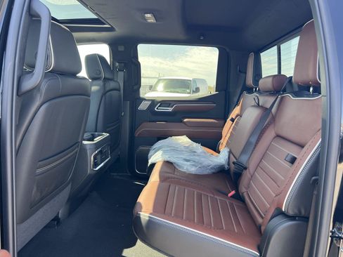 New 2026 GMC Sierra 1500 Denali Ultimate w/ LPO, Black Badging Package AWD/4WD image 28