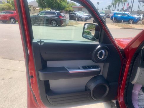 Used 2007 Dodge Nitro SLT RWD image 16