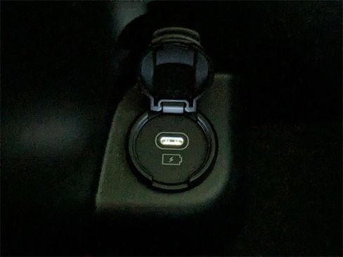 Certified 2024 Kia Telluride EX w/ EX Captain's Chair Package image 33