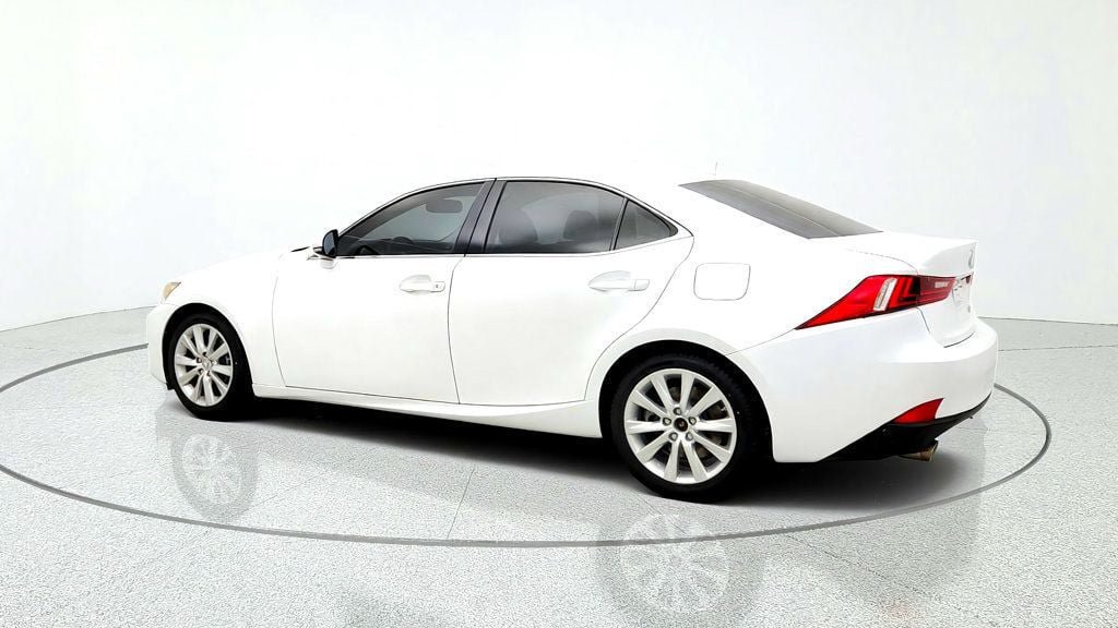 Used 2016 Lexus IS 200t RWD image 7