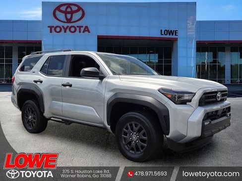 Certified 2025 Toyota 4Runner SR5 AWD/4WD image 1