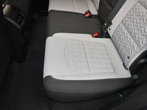 Used 2023 Chevrolet Equinox LS w/ LS Convenience Package FWD image 21