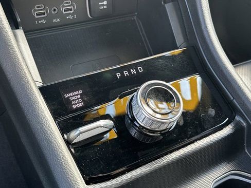 New 2025 Jeep Grand Cherokee L Limited w/ Luxury Tech Group II image 25