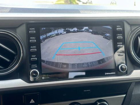 Used 2020 Toyota Tacoma SR5 image 28