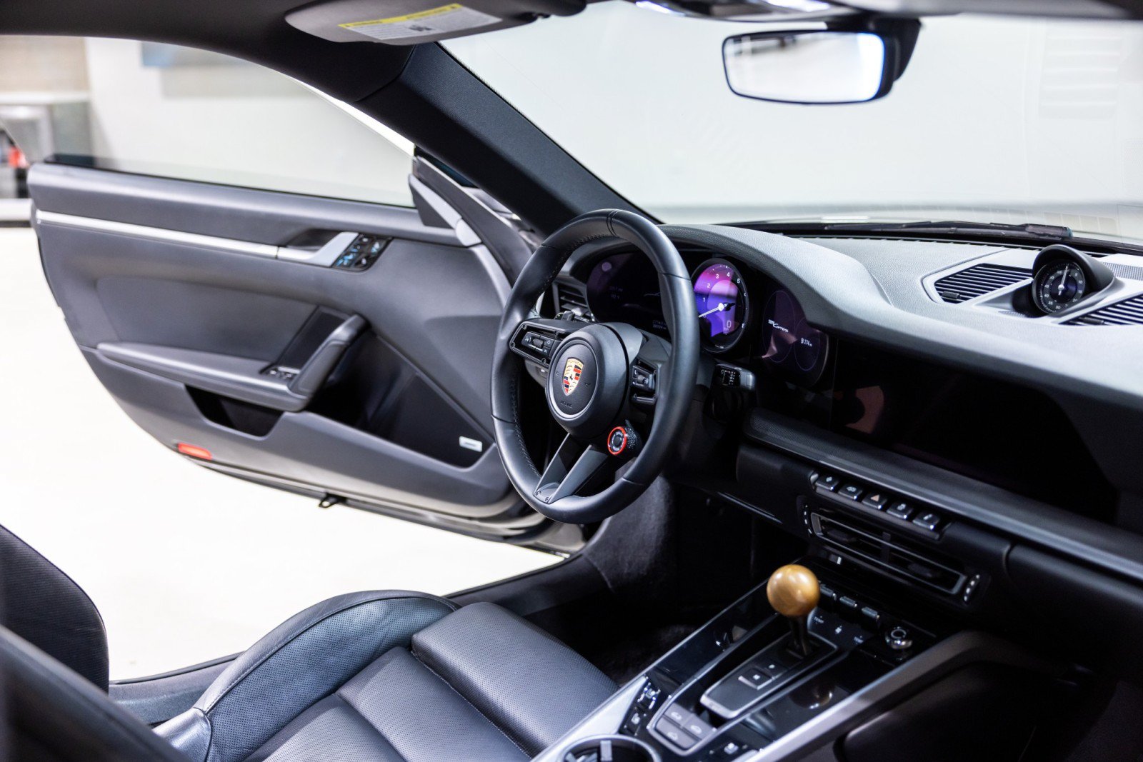 Used 2020 Porsche 911 Carrera RWD image 35